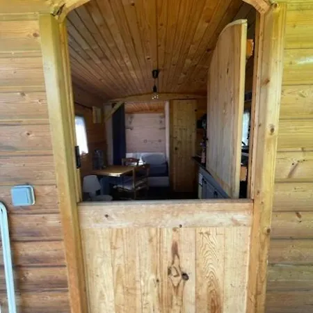 La Maison Du Bonheur Roulotte カントリーハウス